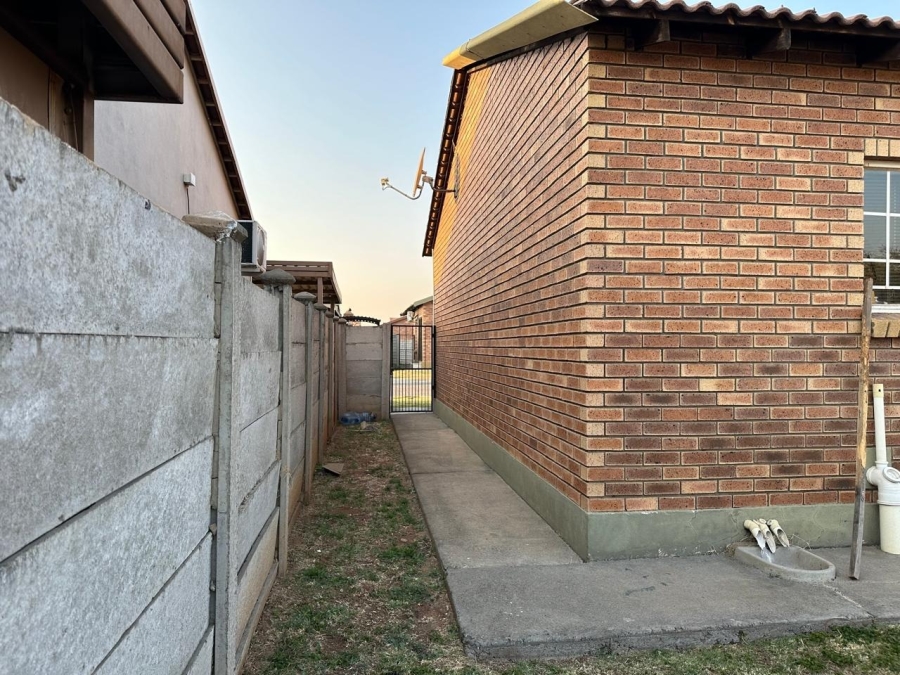 3 Bedroom Property for Sale in Waterkloof East North West